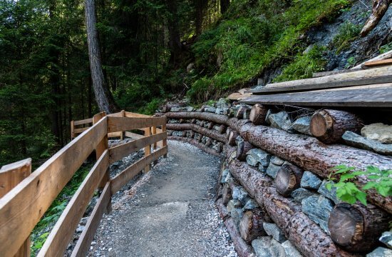 Risanamento del sentiero di accesso alla Gola di Stanghe